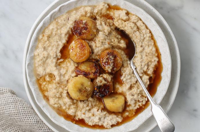 OVERNIGHT OATS WITH CARAMELISED BANANA